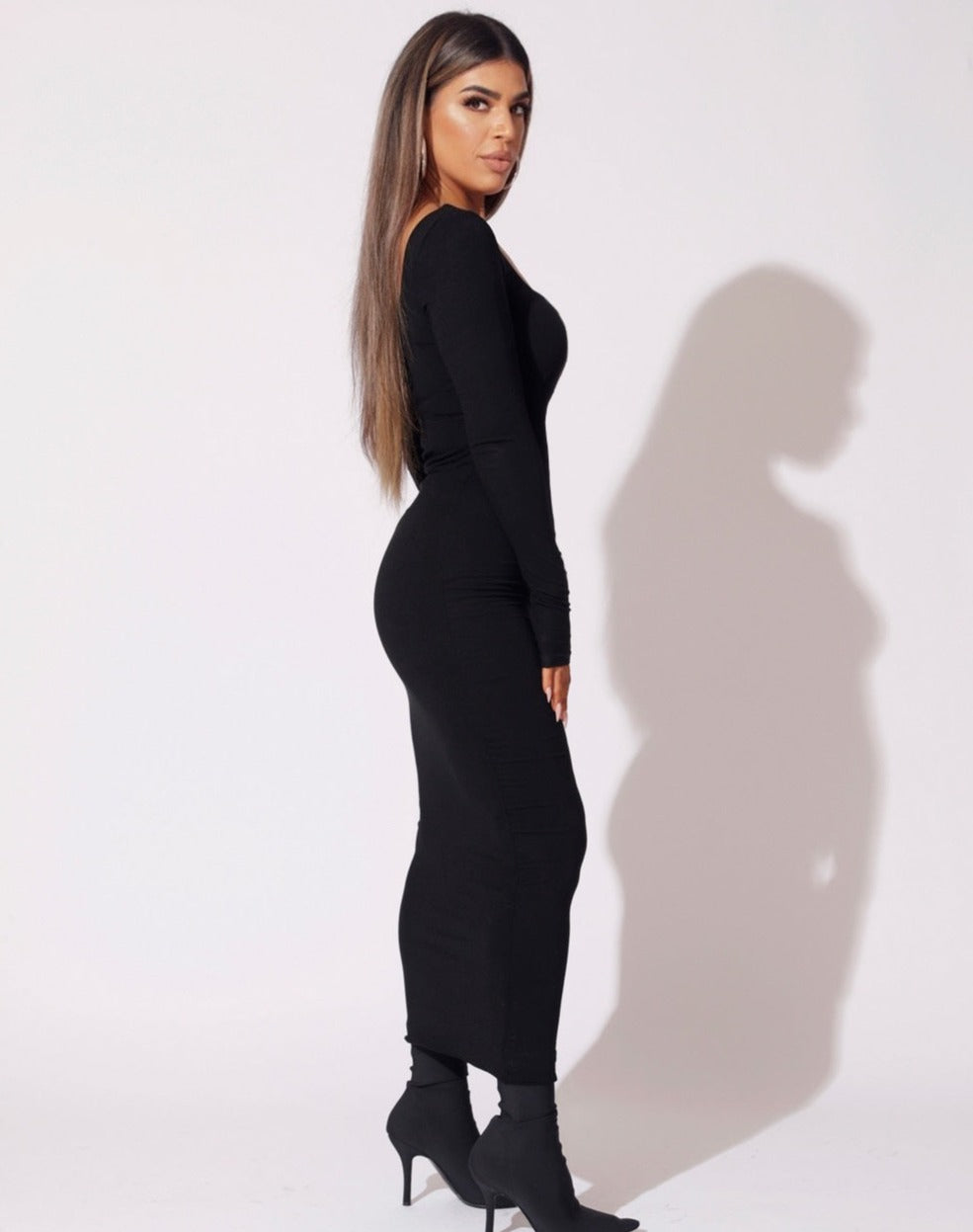 SOLID LONG SLEEVE DRESS - BLACK