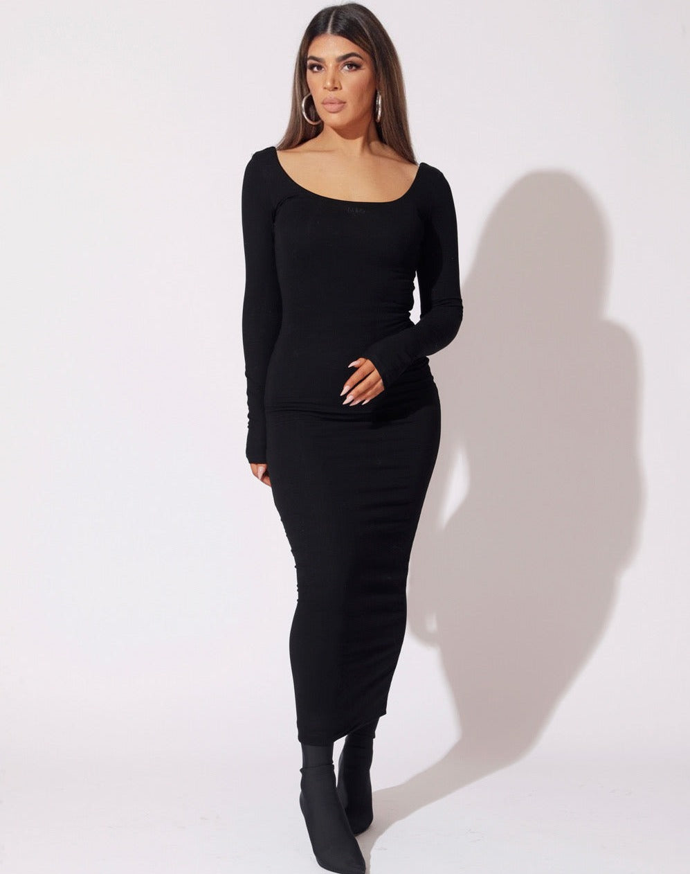 SOLID LONG SLEEVE DRESS - BLACK